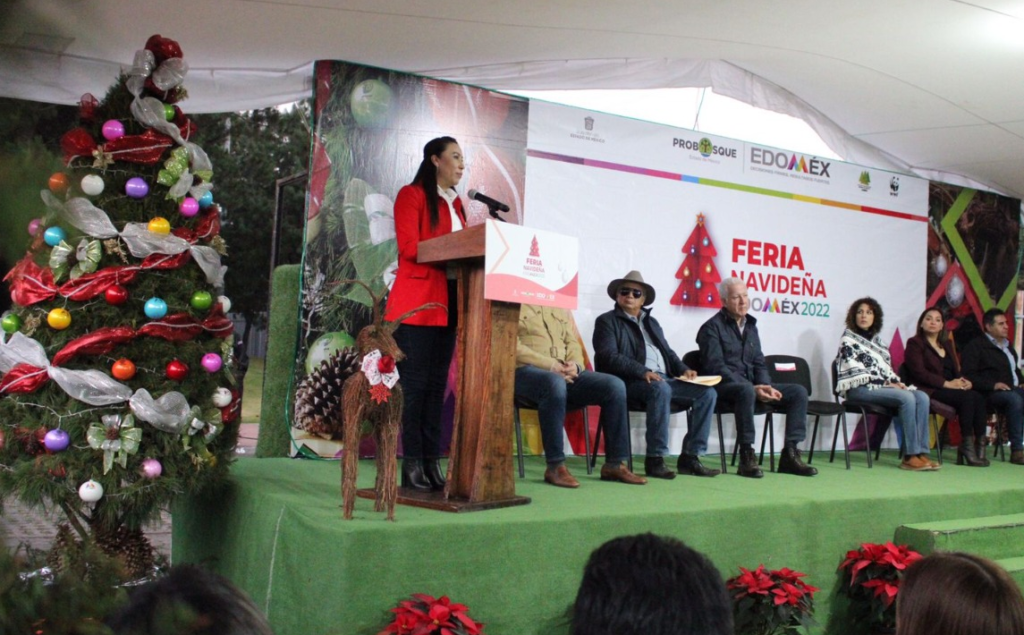 Árboles navideños en Edomex