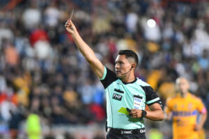 Arbitraje mexicano en la final de la Copa del Mundo. Foto: Twitter