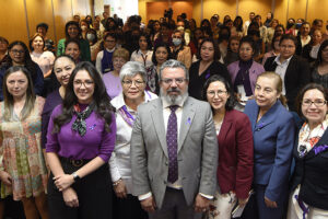 La mujer ha propiciado cambios importantes en el desarrollo y tejido social de nuestro país Nuño Lara 1