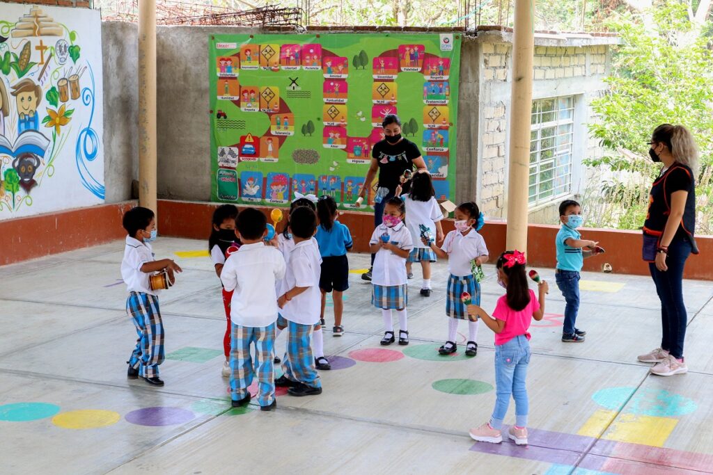 Regresan a clases más de 29 millones de alumnos