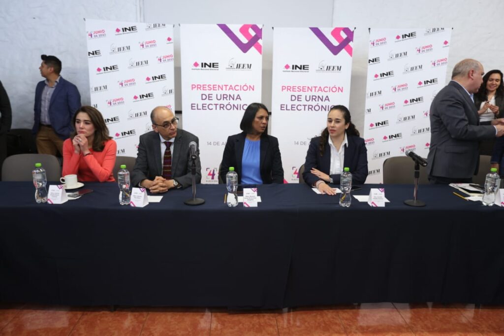 Presentan urnas electrónicas para elecciones en el Edoméx