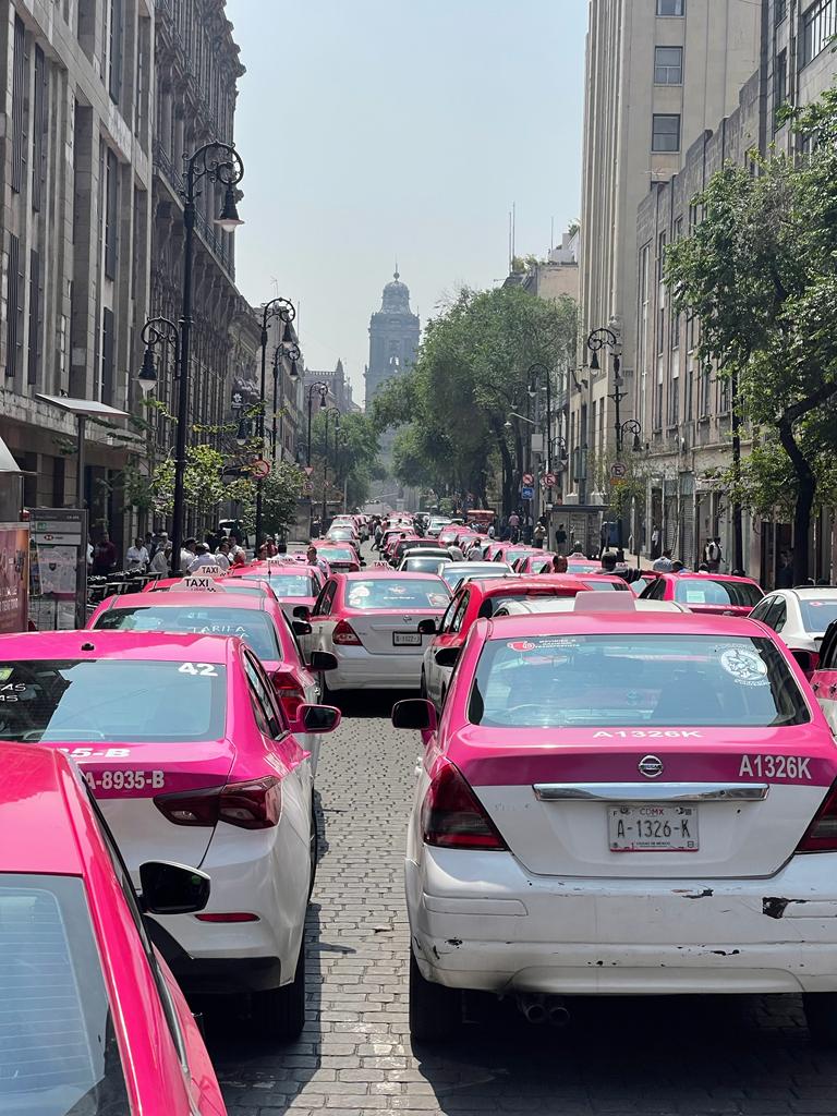 Denuncian taxistas abusos y violencia económica del Gobierno CDMX