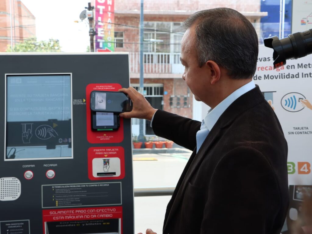 Línea 5 del Metrobús tiene nuevos sistemas de pago