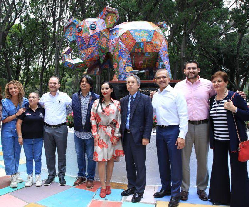 Inaugura Sandra Cuevas el Jardín Ramón López Velarde