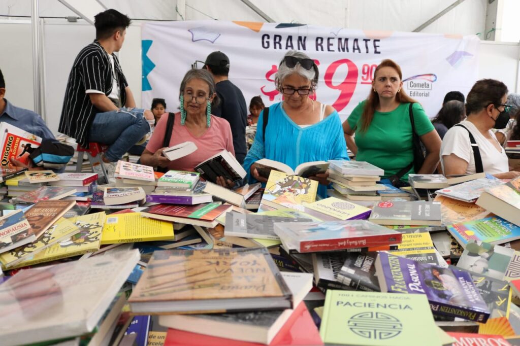 Rescata Gran Remate de Libros y Películas más de 550 mil títulos de la trituradora en 2023 3