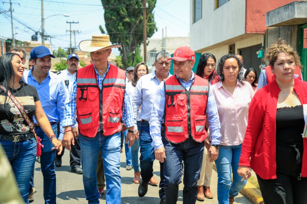 Programa “Estamos para Servirte” atiende a los Tlalnepantlenses