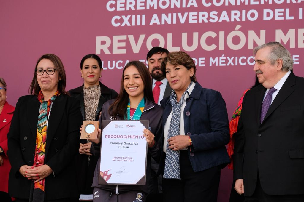 Encabeza Delfina Gómez ceremonia por Aniversario de La Revolución Mexicana