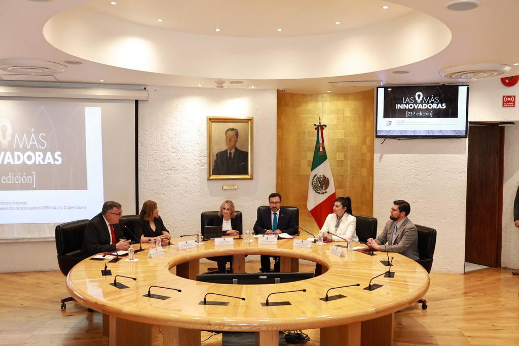 Recibe IPN reconocimiento por clasificación sobre de tecnologías de información