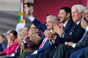 López Obrador decreta el regreso de trenes de pasajeros