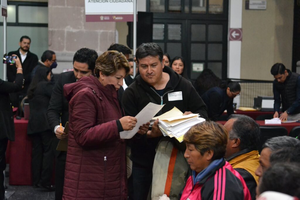 Delfina Gómez atiende a más de mil ciudadanos durante la 2da Audiencia Ciudadana 3