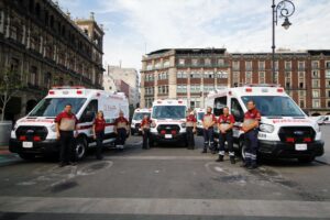 Recibe Gobierno Capitalino del Gobierno Federal 18 nuevas ambulancias