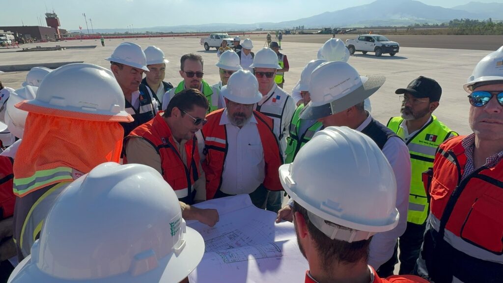 Supervisa Nuño Lara obras para la ampliación del Aeropuerto de Tepic