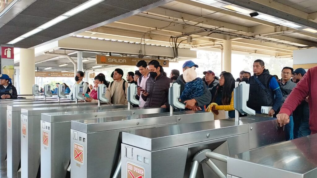 Celebra Clara Brugada reapertura de la Línea 12 del Metro