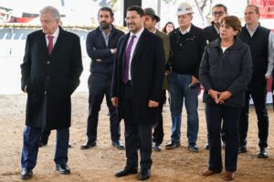 López Obrador y Delfina Gómez Supervisan obras del tren El Insurgente 2