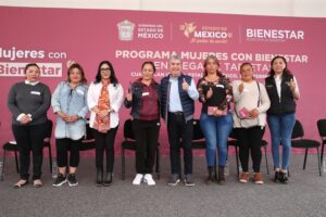 650 mil mexiquenses están inscritas en el programa Mujeres con Bienestar 2