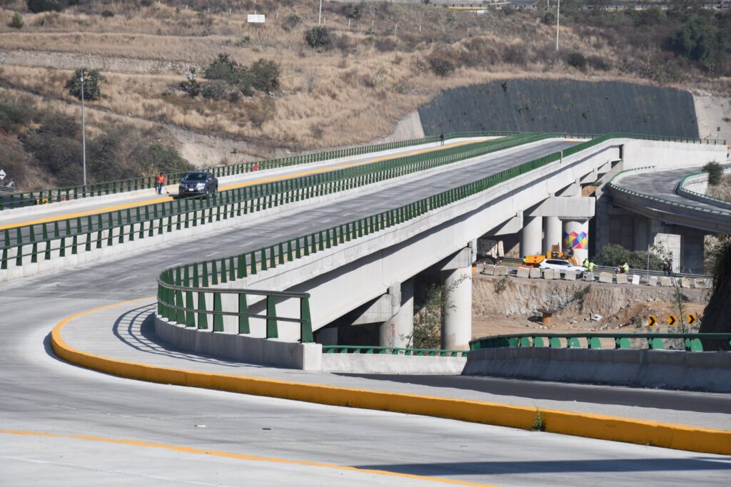 Inauguran conexión Atizapán-Naucalpan; beneficiará a 250 mil personas