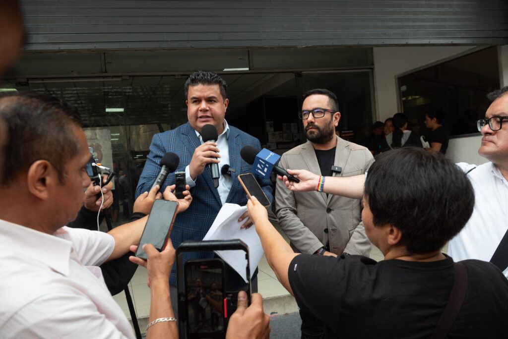 Denuncian a Santiago Taboada ante la FGJCDMX por delitos electorales