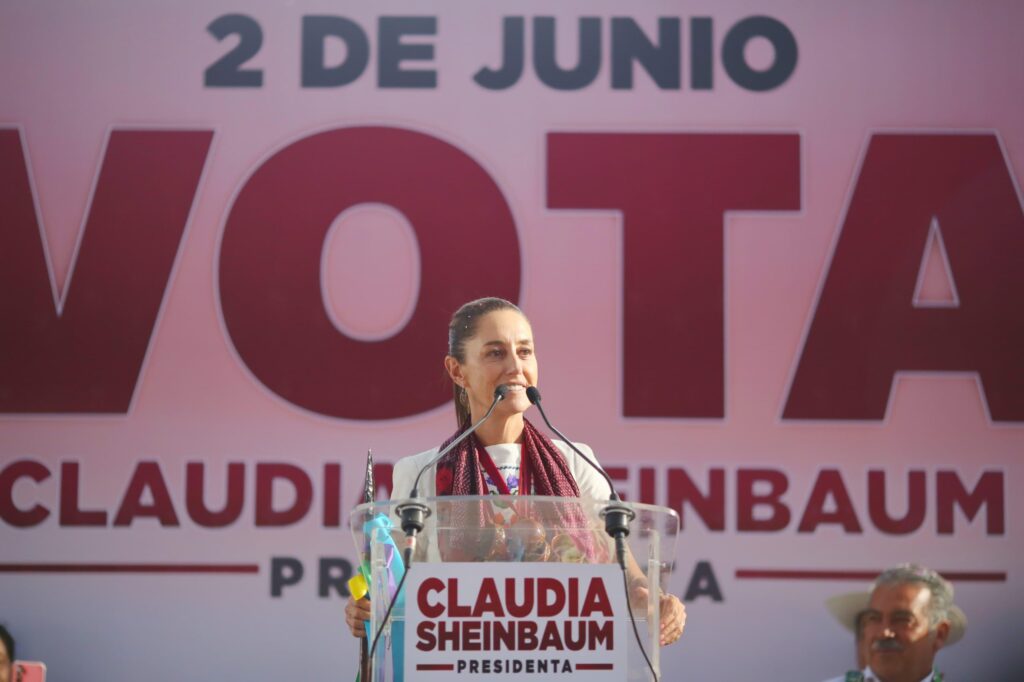 CLAUDIA SHEINBAUM SE COMPROMETE A TRABAJAR DE LA MANO DE LOS PUEBLOS ORIGINARIOS