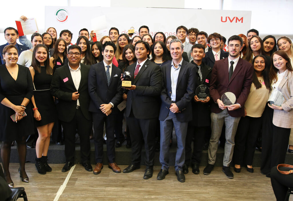 Clausuran en el Senado Modelo de las Naciones Unidas UVMUN 2024