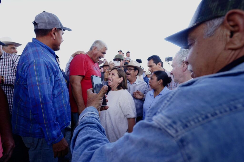 Se compromete Xóchitl Gálvez con productores inconformes en Sinaloa 1