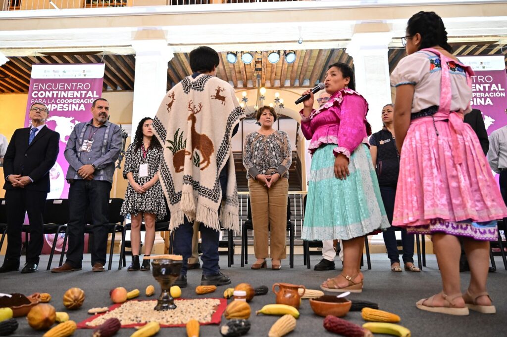 Delfina Gómez inaugura el Encuentro Continental para la Cooperación Campesina