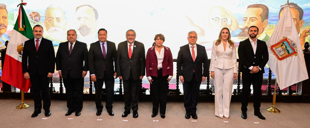 Delfina Gómez toma protesta a nuevos integrantes del Gabinete