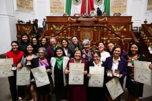 Congreso reconoce a mujeres destacadas de la CDMX