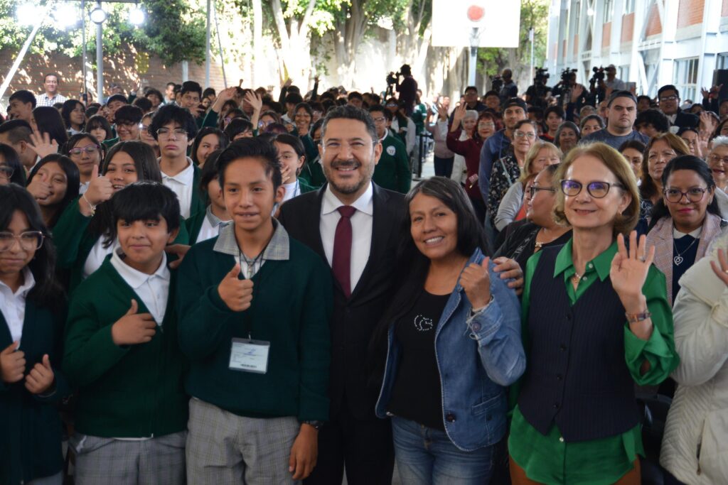 Gobierno CDMX instaló sistemas de captación de agua de lluvia en escuelas públicas