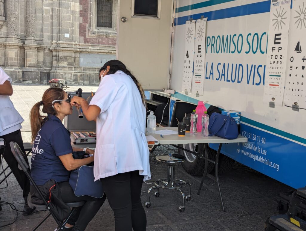 Campañas de salud visual y detección de cáncer de piel en el Centro Histórico