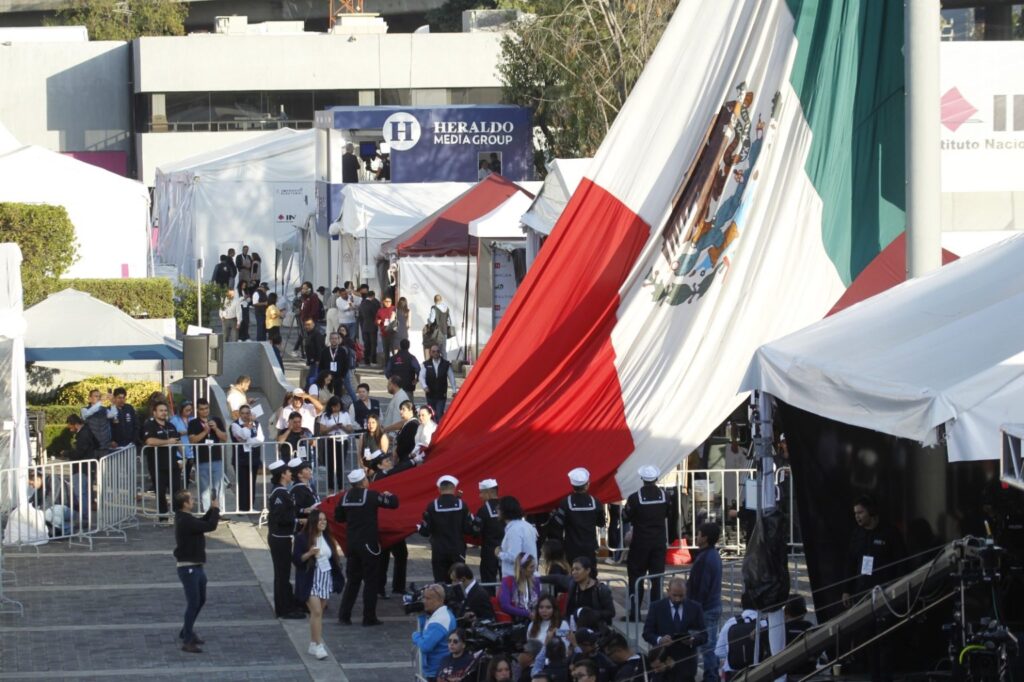 Inicio de la Jornada Electoral 2023-2024: INE celebra ceremonia cívica