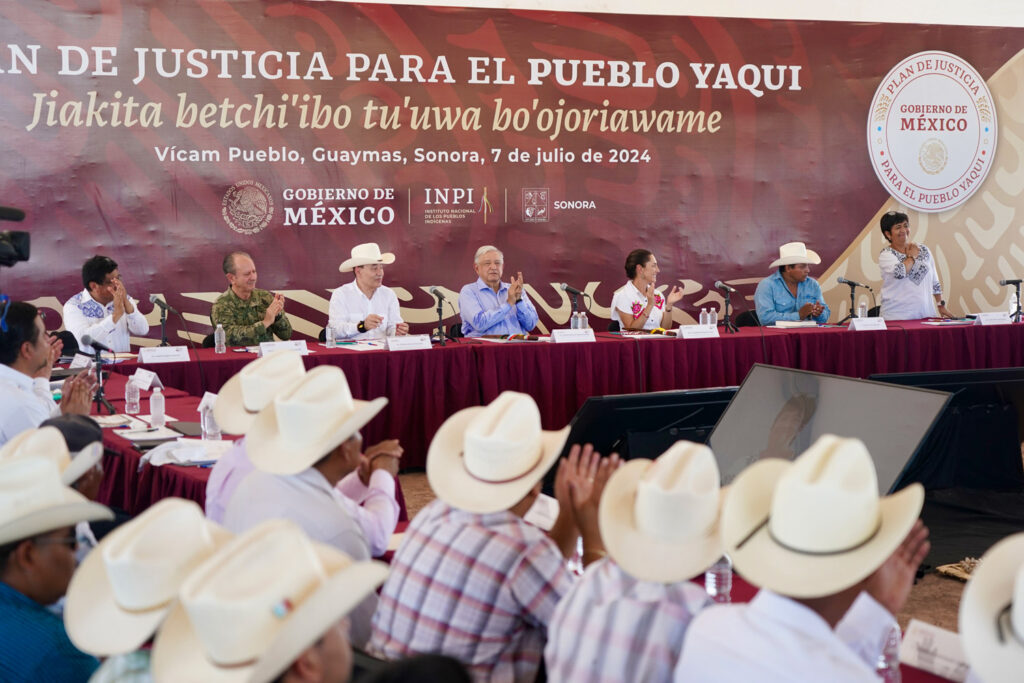 AMLO firma Decreto de restitución territorial al pueblo Yaqui