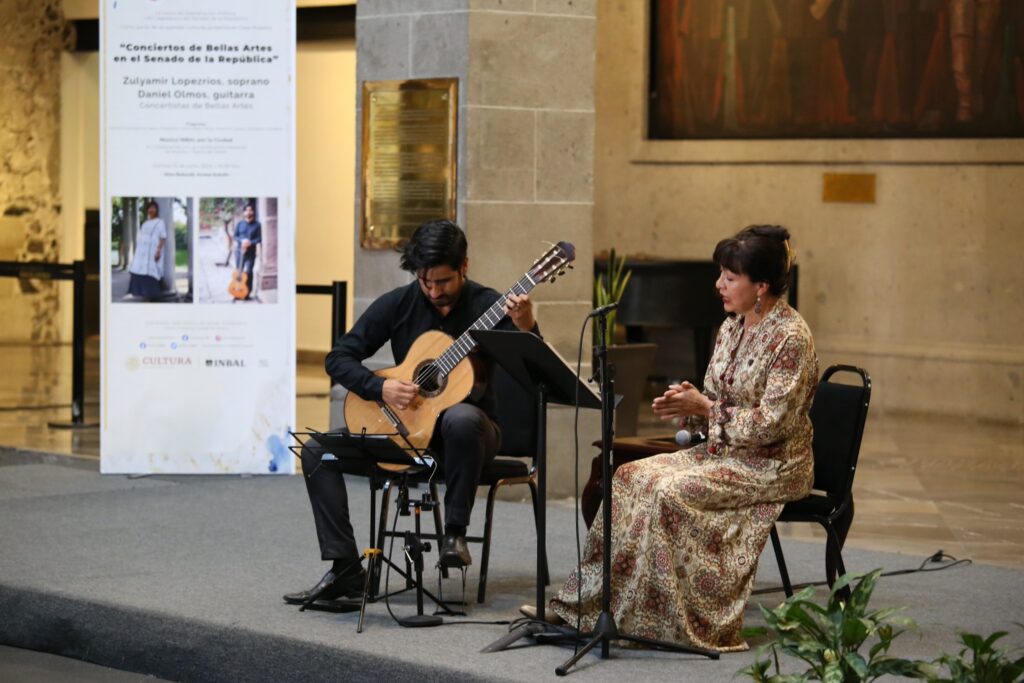 Casa Nuestra presentó recital de canciones latinoamericanas