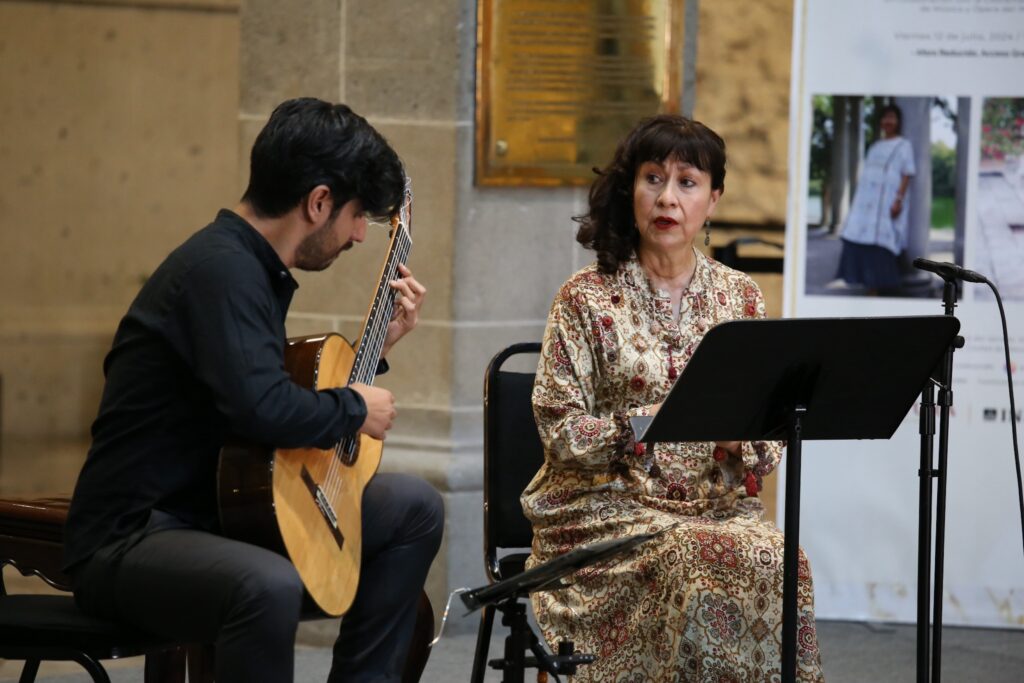 Casa Nuestra presentó recital de canciones latinoamericanas