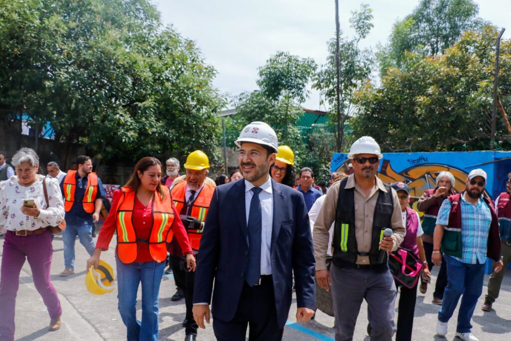 Encabeza Martí Batres obras de Mejoramiento Barrial en Tlalpan