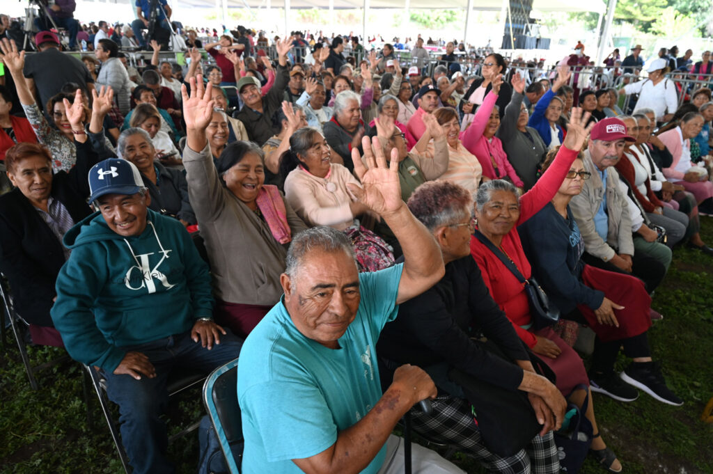 López Obrador celebra avances de la 4T; Anuncia nuevos proyectos en Querétaro