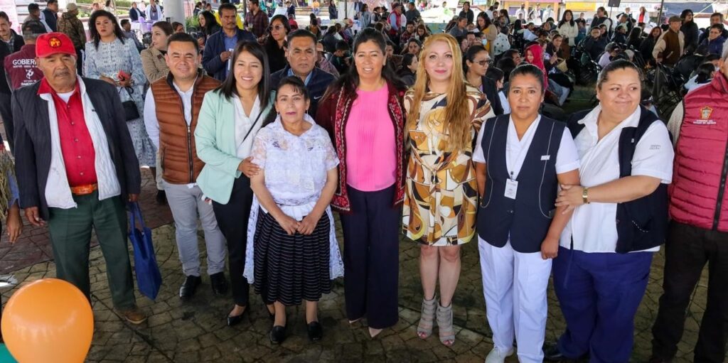 Salud Edoméx lleva jornada médica a pueblos originarios de Temoaya