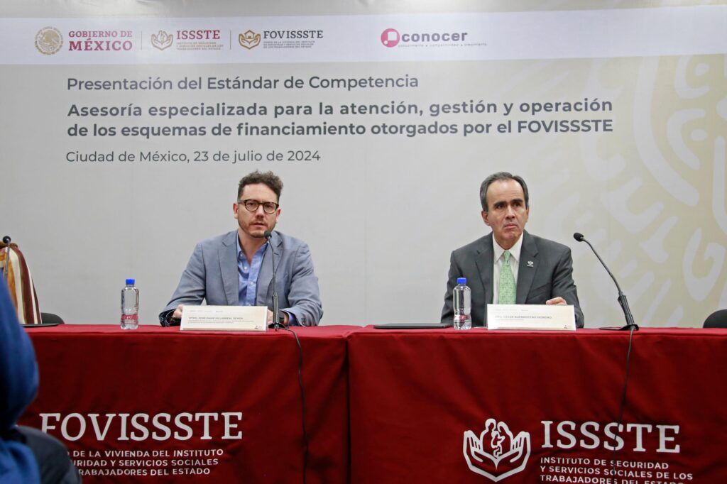 Presentan estándar de competencia en materia de asesoría de créditos