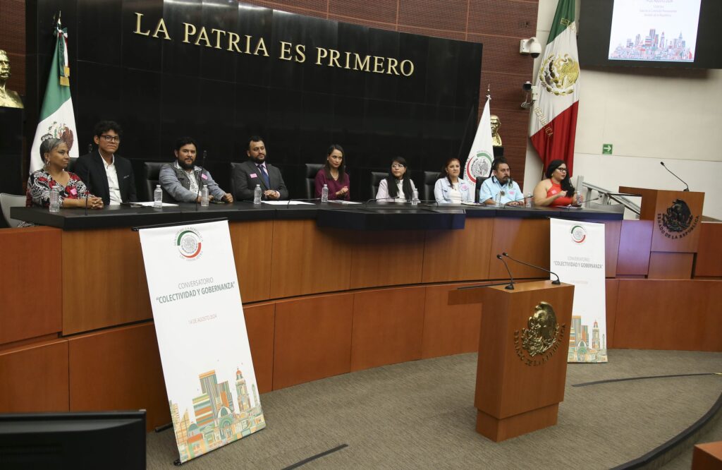 Realizan en el Senado conversatorio sobre colectividad y gobernanza