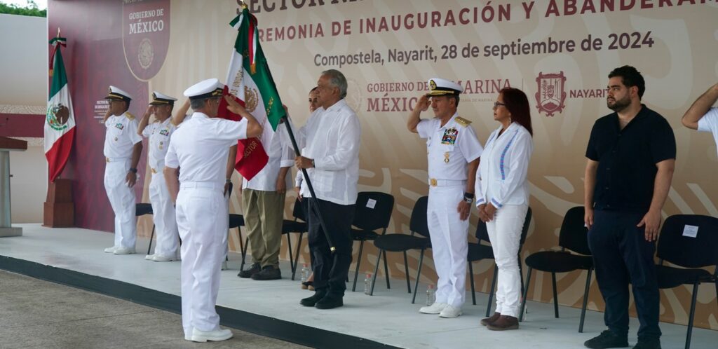 López Obrador inaugura el Sector Naval en Nayarit