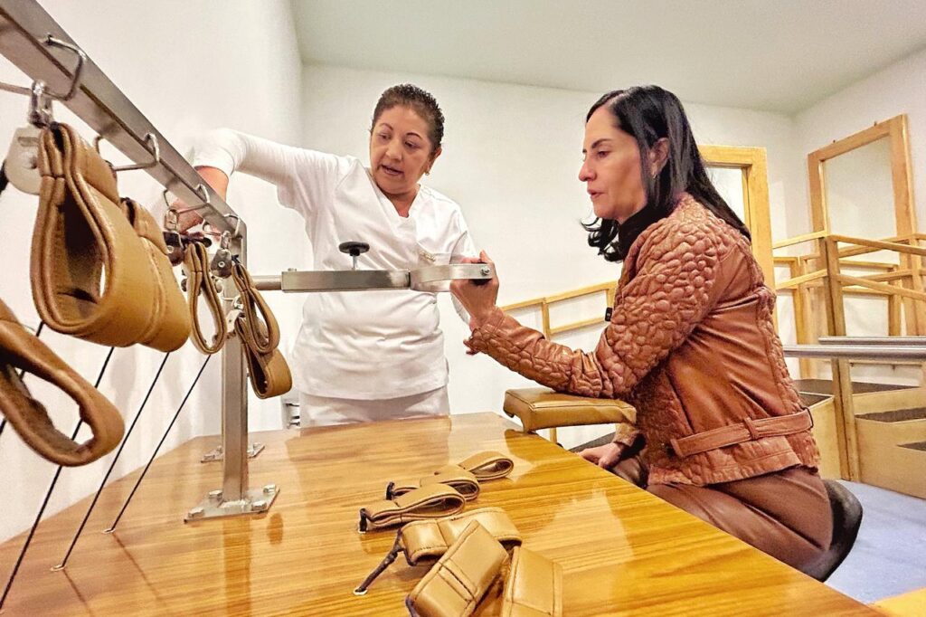 Inaugura Lía Limón Aula de Rehabilitación Geriátrica