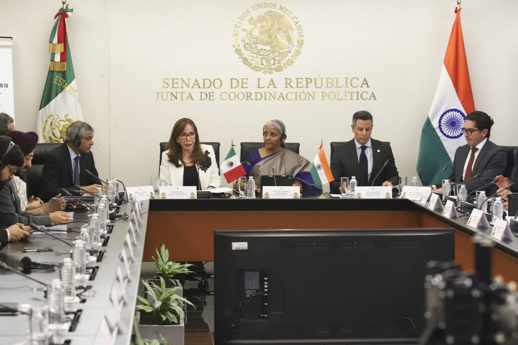 Senadores de México e India promueven flujo de inversiones