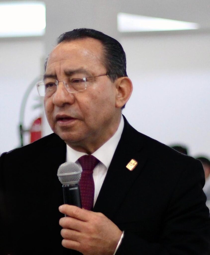 El Poder Judicial de la Ciudad de México (PJCDMX), presidido por el magistrado Rafael Guerra Álvarez, se prepara para iniciar la implementación gradual de un nuevo sistema de justicia civil y familiar a partir de diciembre, siguiendo los lineamientos del Código Nacional de Procedimientos Civiles y Familiares (CNPCyF). Este modelo, que integra principios de oralidad, se desarrollará en tres fases y busca modernizar la resolución de casos civiles y familiares en los tribunales de la capital.