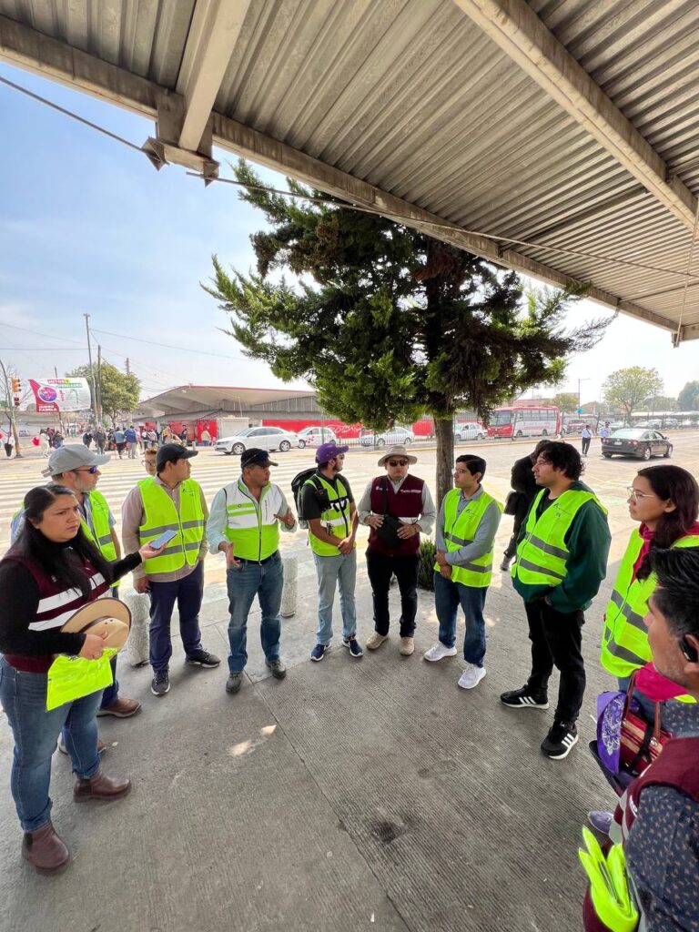 Avanza la construcción de ciclovía en el Boulevard Isidro Fabela en Toluca