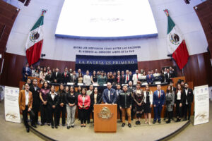 Inauguran en el Senado el 1er Parlamento Universitario organizado por la UNAM