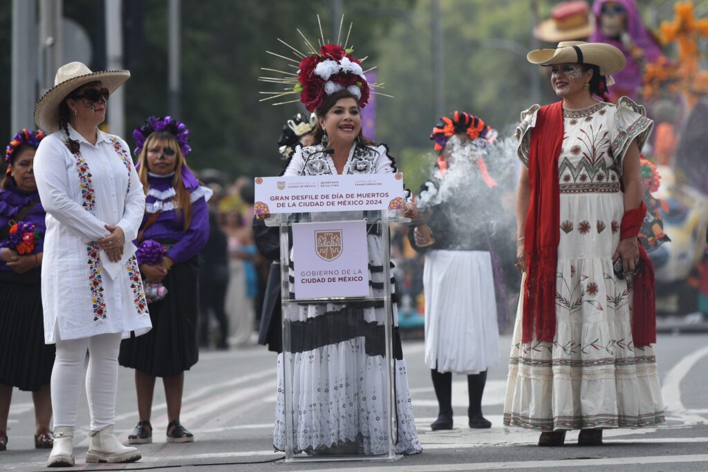 La CDMX celebra el Día de Muertos con un desfile monumental y lleno de tradición