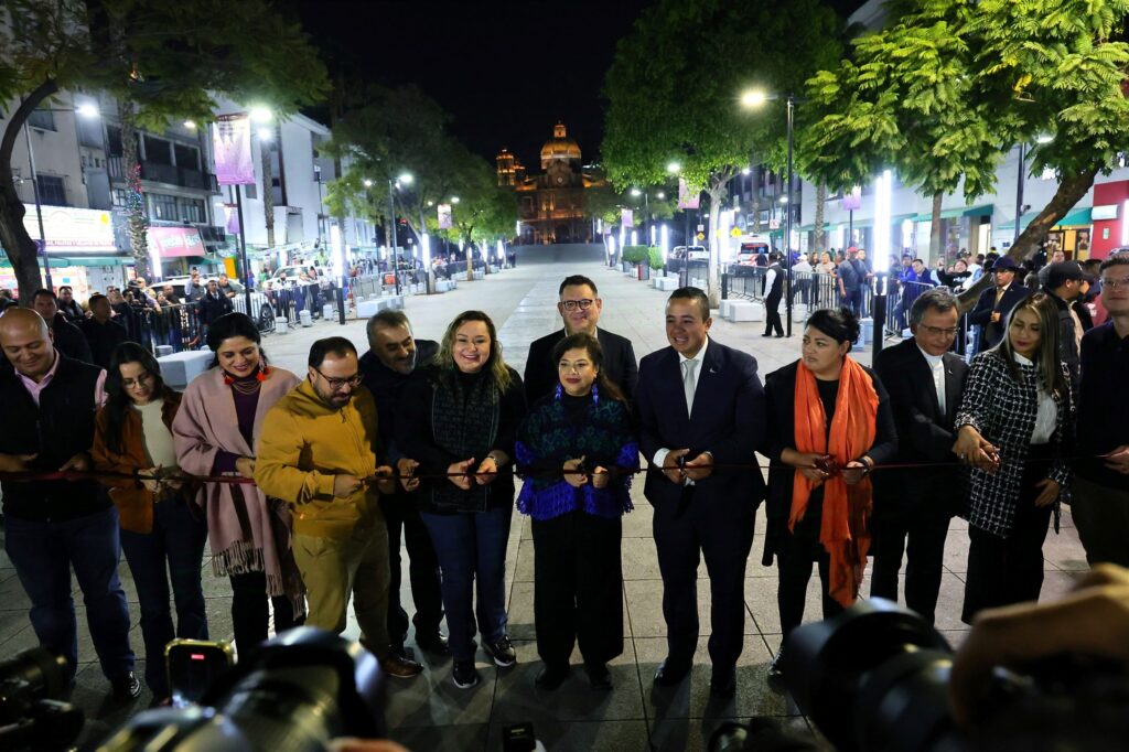 Clara Brugada inaugura el primer camino seguro para mujeres en la CDMX