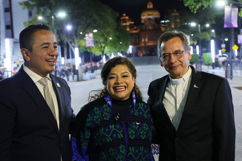 Clara Brugada inaugura el primer camino seguro para mujeres en la CDMX