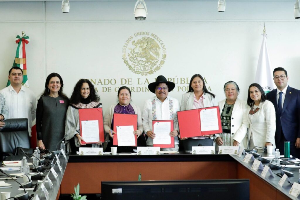 Senado firma convenio con el INPI para impulsar legislación en favor de pueblos indígenas