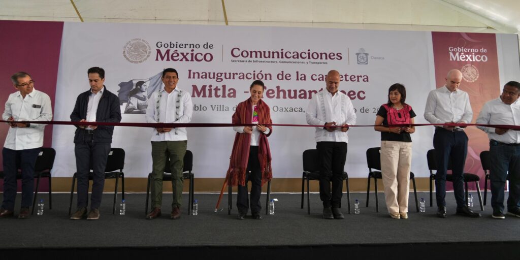 Claudia Sheinbaum inaugura la carretera Mitla-Tehuantepec en Oaxaca