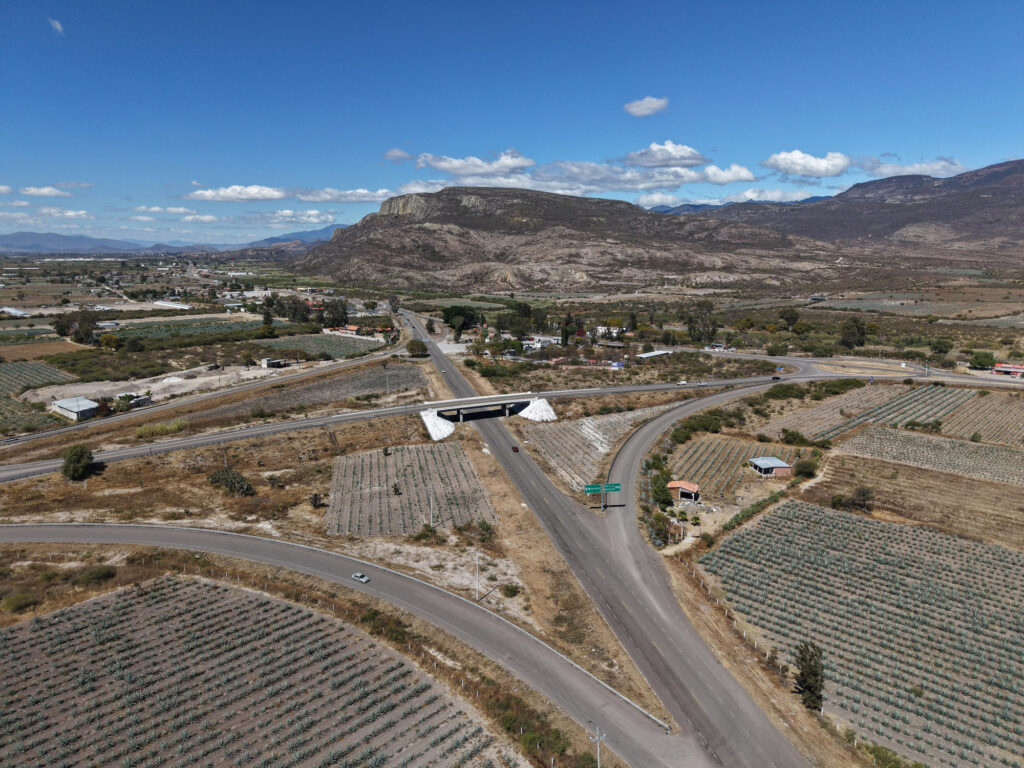 Claudia Sheinbaum inaugura la carretera Mitla-Tehuantepec en Oaxaca